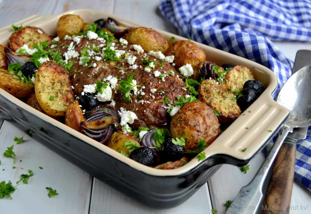 Græsk farsbrød og ristede kartofler